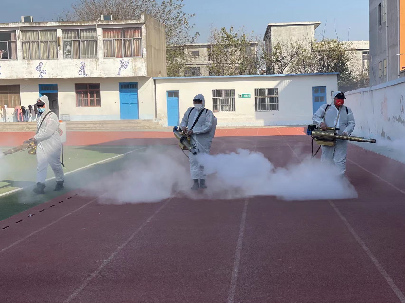 全面消杀 等你归来 ——新沂市马陵山镇中心小学复课消杀工作