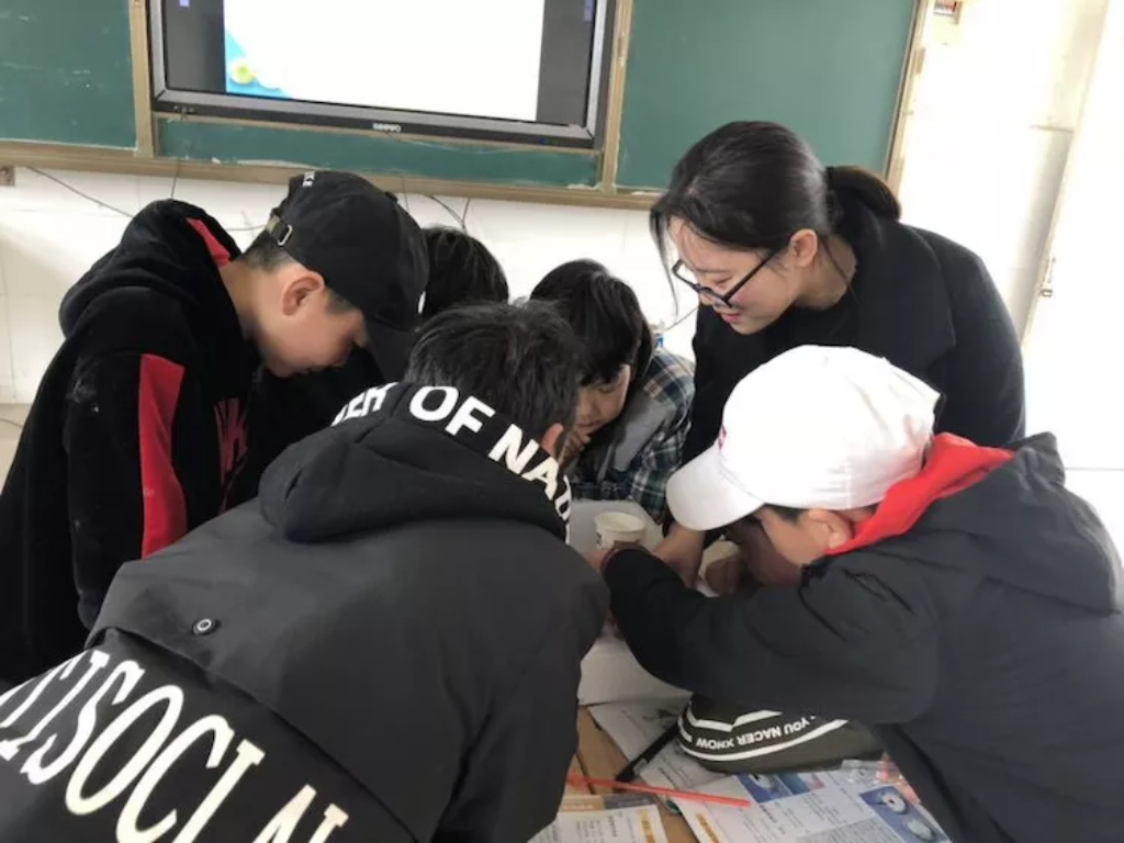 墨河中心小学开展科学“互动课堂”教学研讨活动