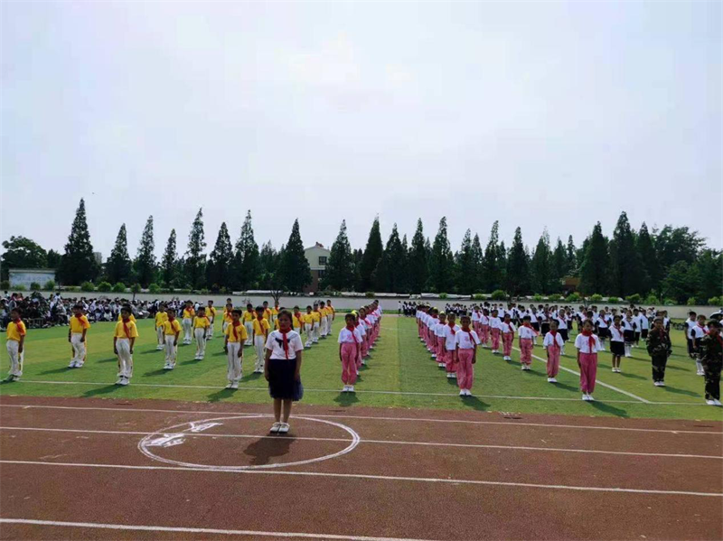 律动课间，舞动未来      ———记新沂市八一实验学校课间操比赛活动